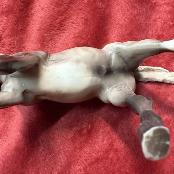 Breyer Traditional Moonbeam Grullo Foal #1156 Action Stock Horse Foal 2005-08 - Picture 5 of 6